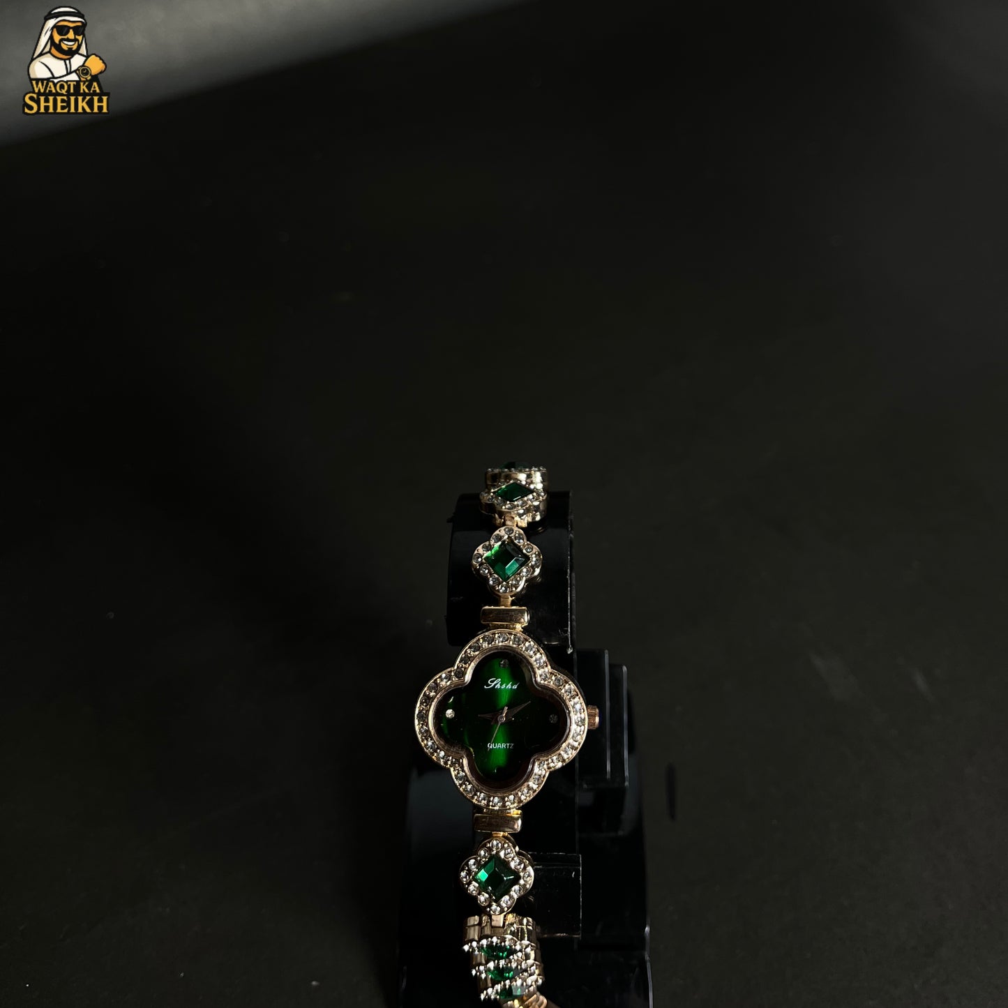 Green Petal Leaf