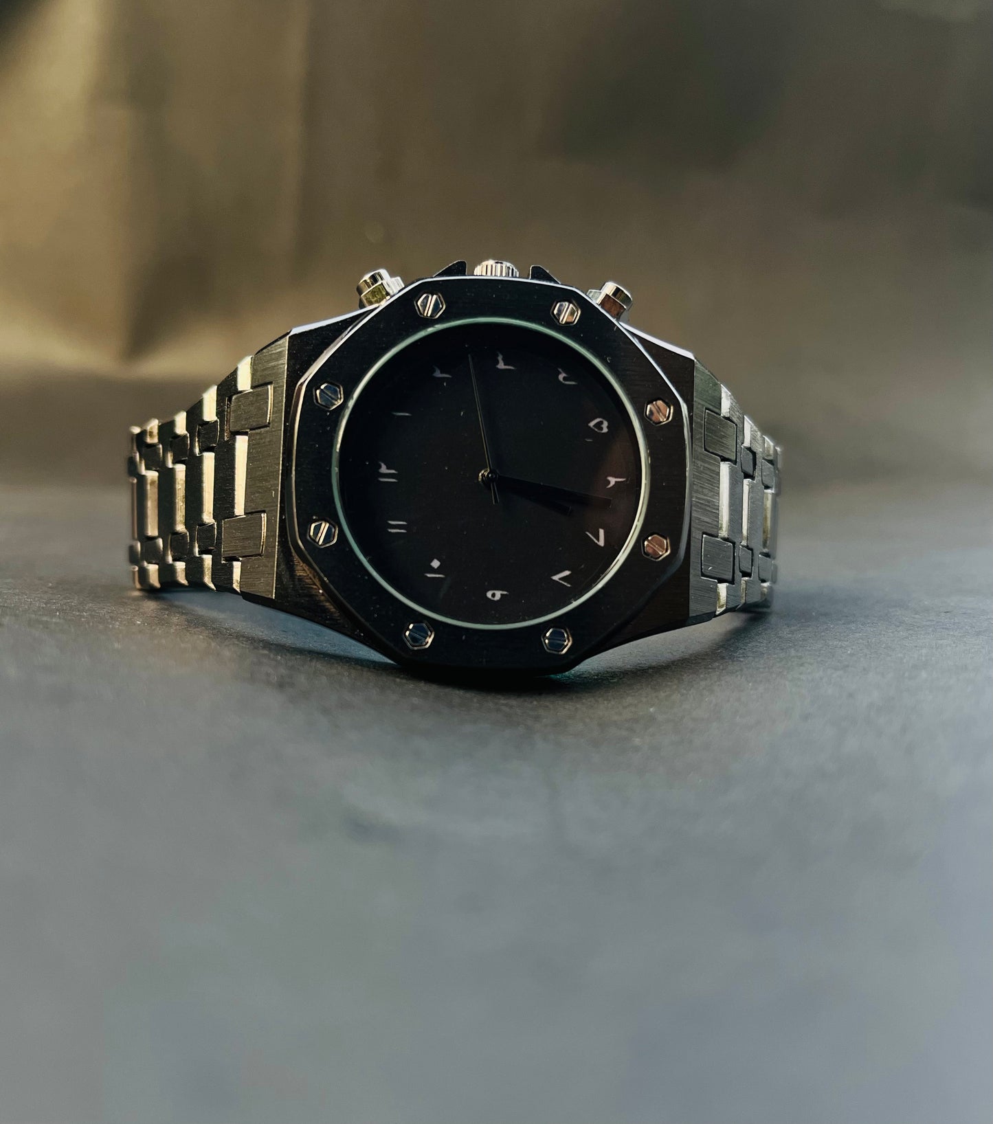 Arabic Aura Watch