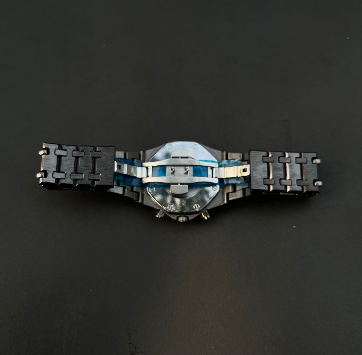 Arabic Aura Watch