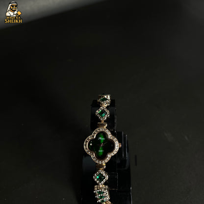 Green Petal Leaf